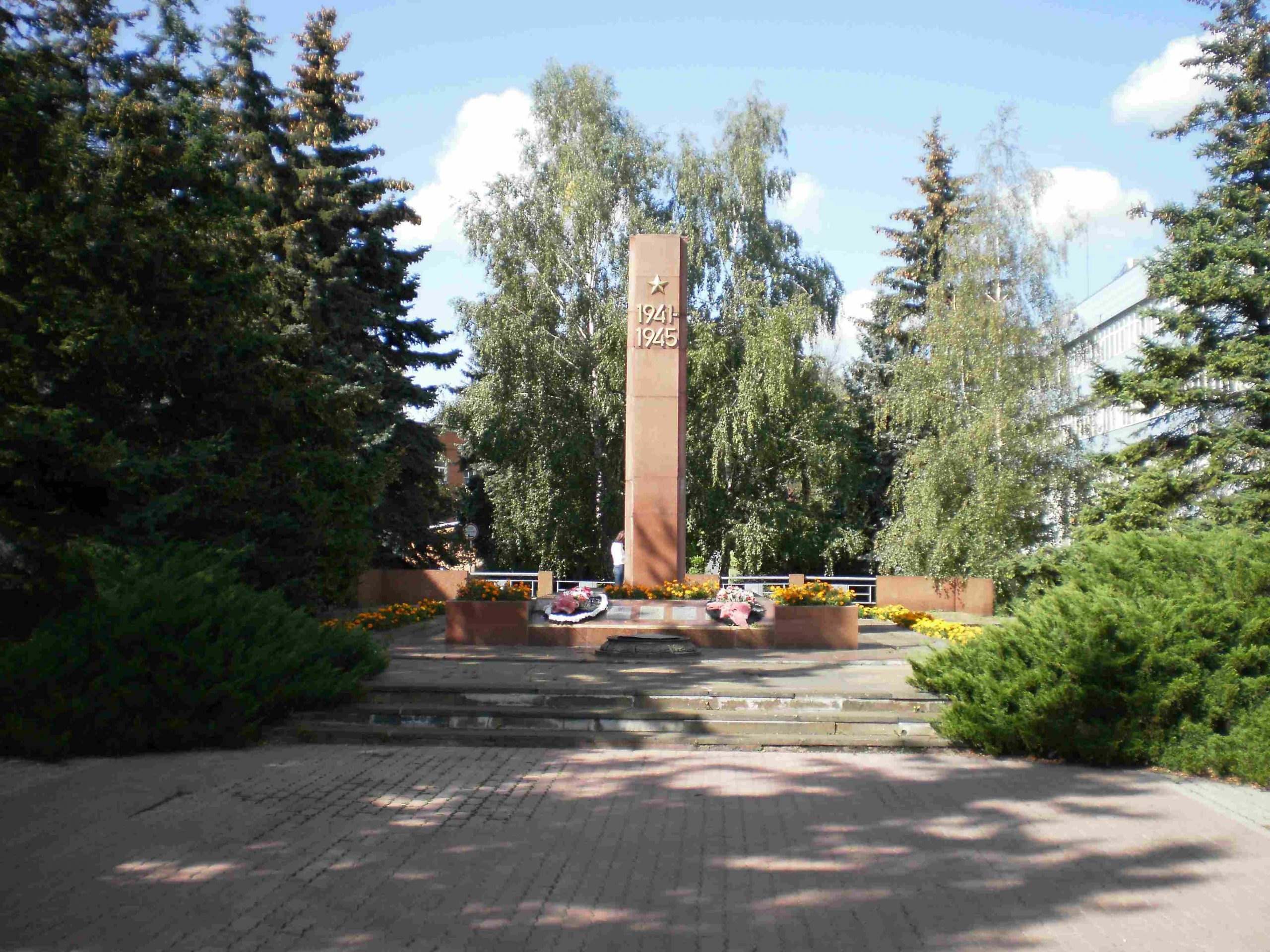 Memorial complex to the workers of the plant «Salyut»